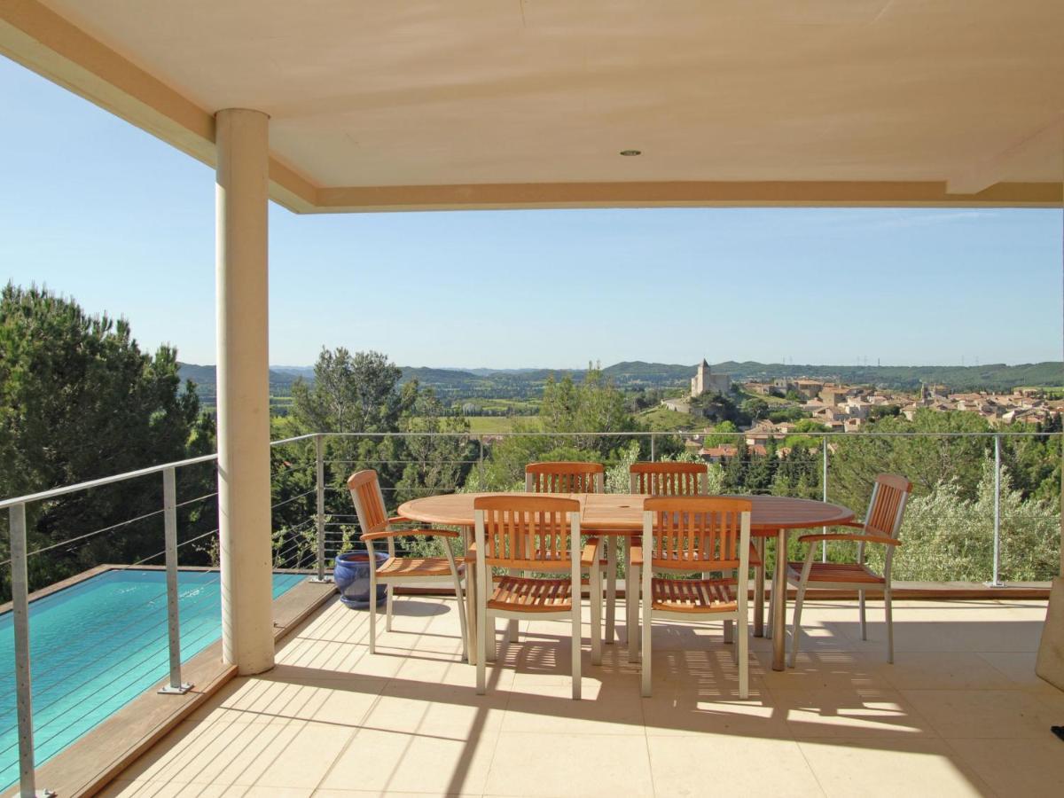 Upbeat Villa In Rochefort-Du-Gard With Private Pool Стая снимка